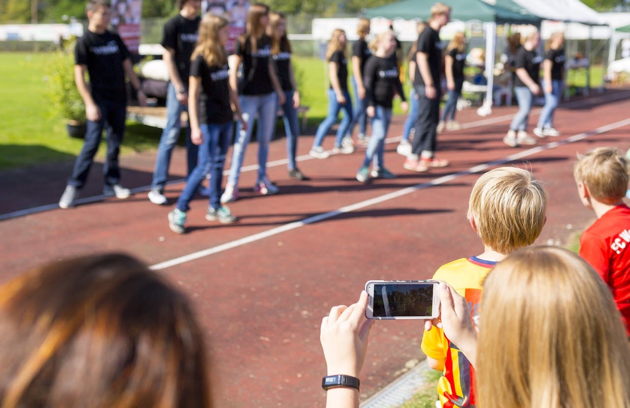 Bild vom 9. Benefizlauf im Jahr 2016. Dies ist das 66. Bild.